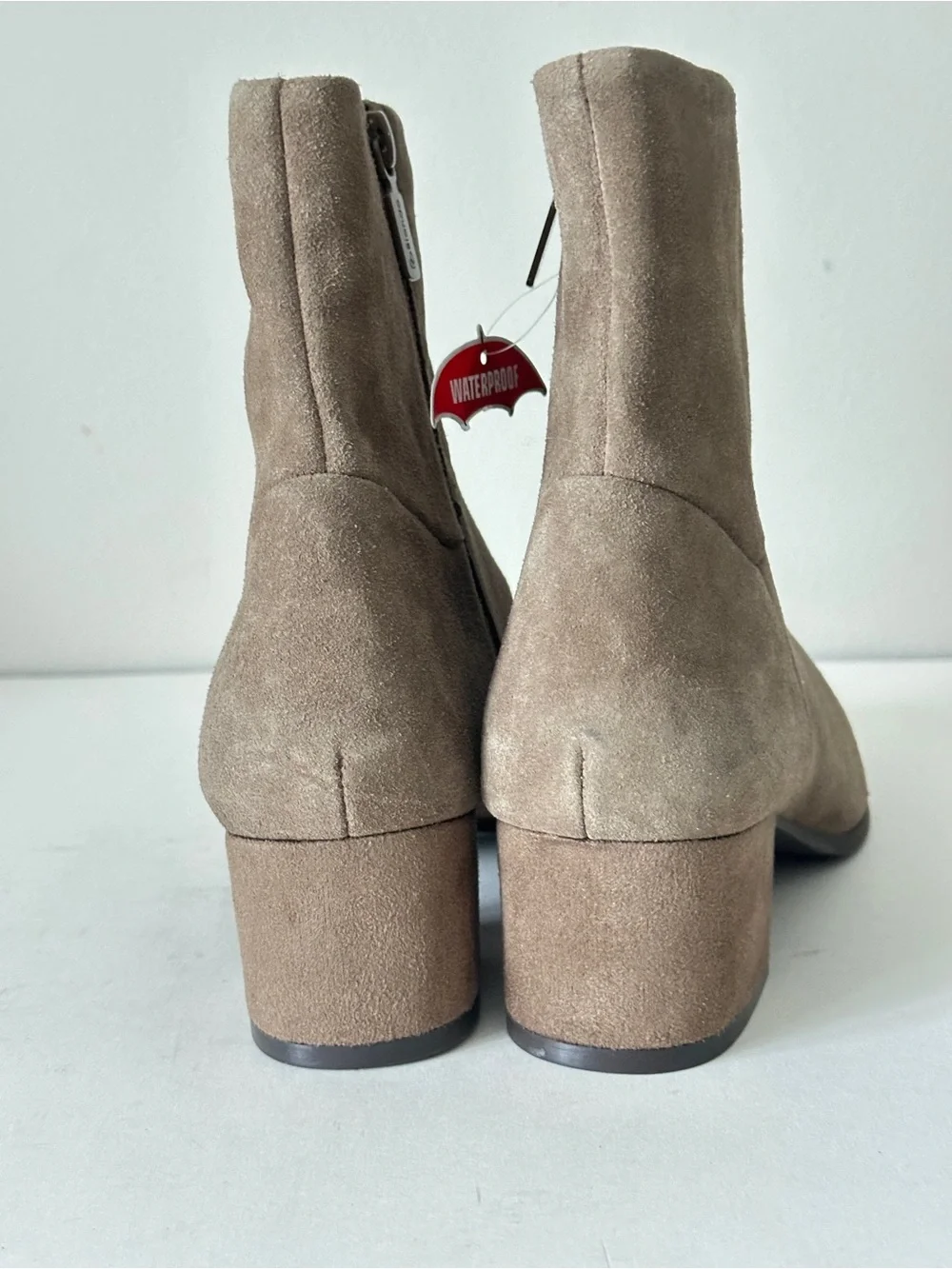 NEW Blondo Arena Taupe Suede Waterproof Ankle Classic Women's Booties, Sz 8.5M
